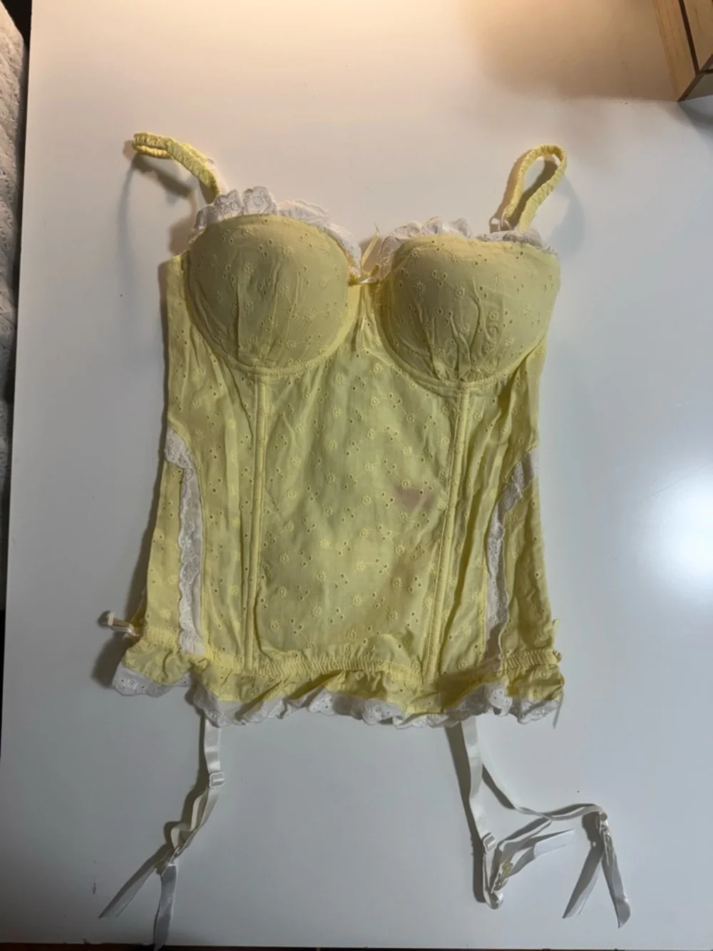 Yellow Lace-Trim Corset size Small | Coquette Girl - Picture 2 of 3